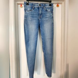 Womens American Eagle jeans